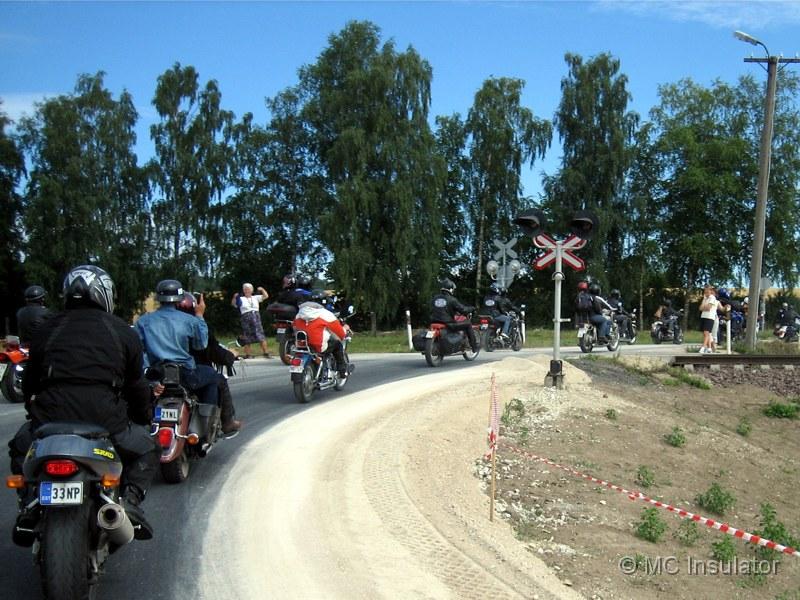 joge_20.jpg - [fi]Mummo näyttää habaa...[en][ru]