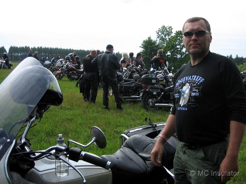 joge_21.jpg - [fi]Mies ja pyörä[en]Man with his Old Lady[ru]